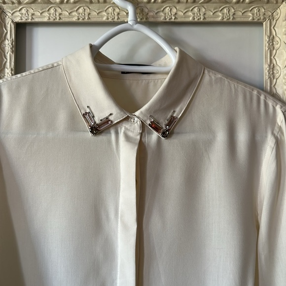 J. MCLAUGHLIN | Cream Dress Shirt Classic Collar Silk Button Down - Picture 3 of 12